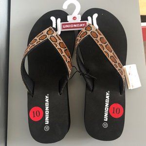 NWT Unionbay Cheetah Print Rhinestone Flip Flops